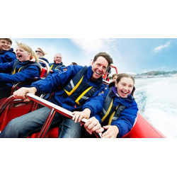 Family Thames Rocket Powerboating London